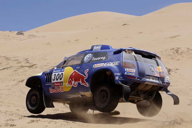 Al-Attiyah takes the lead