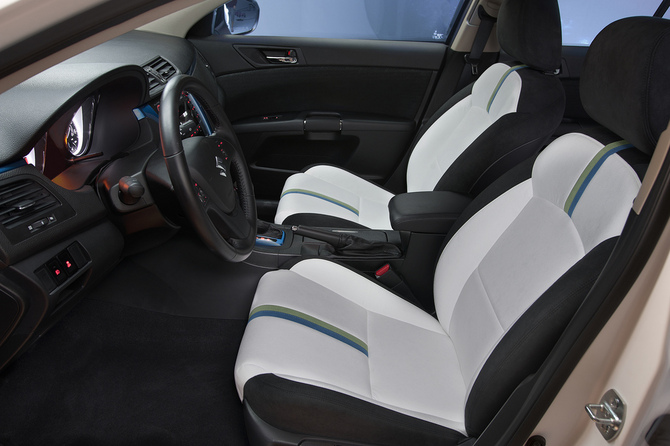Suzuki debut Kizashi EcoCharge and Apex in New York Suzuki debut Kizashi EcoCharge and Apex in New York