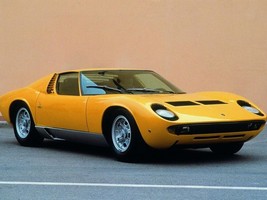 Lamborghini Miura P400