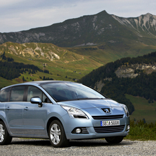 Peugeot 5008 1.6 e-HDi EGC SR