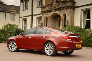 Vauxhall Insignia Hatchback 1.8 VVT SRi Nav