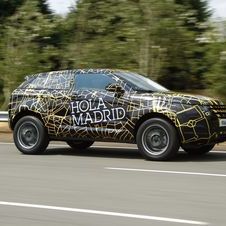 Range Rover Evoque goes funky for final testing