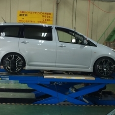 Toyota Wish 1.8 X