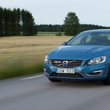 Volvo S60 D5 Momentum AWD Powershift