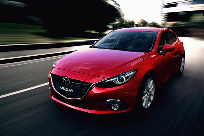 O Mazda 3 vai receber duas novas opções de motorização, com uma versão CNG e uma híbrida O Mazda 3 vai receber duas novas opções de motorização, com uma versão CNG e uma híbrida
