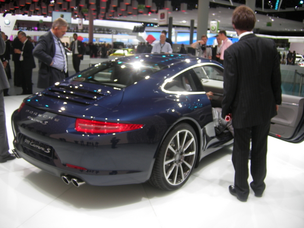 New Porsche 911 unveiled