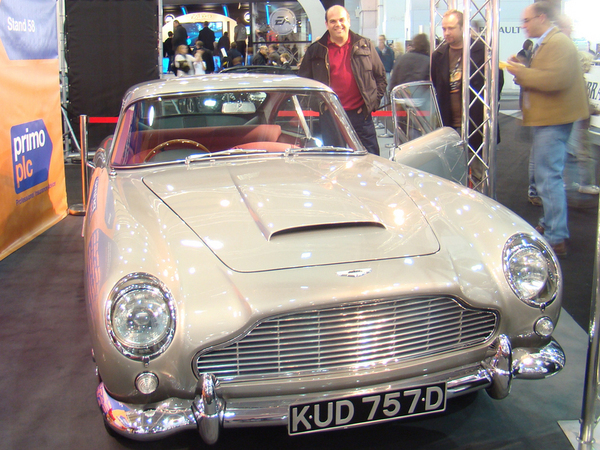 Aston Martin DB5 James Bond