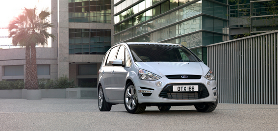 Ford S-MAX 2.0 EcoBoost Titanium