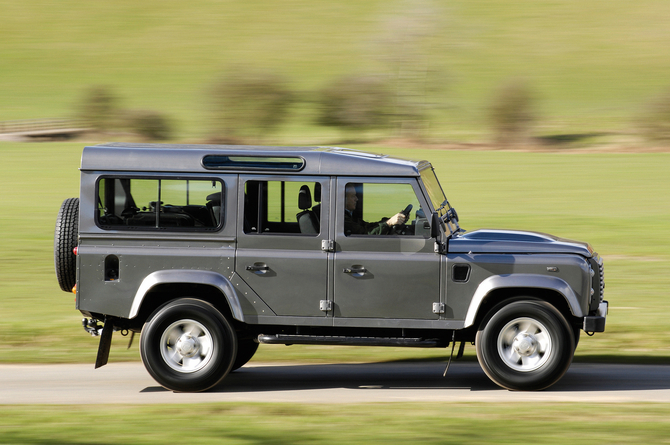 Land Rover Defender