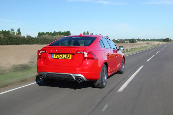 Volvo S60 1.6 T4 R-Design Powershift