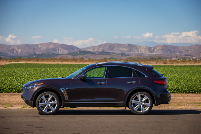 Infiniti QX70 3.7 AWD