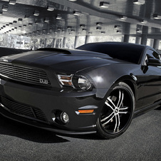 Ford reveals 2011 Mustang DUB Edition