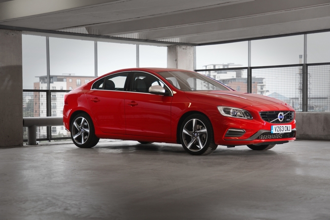 Volvo S60 D4 R-Design Summum Powershift