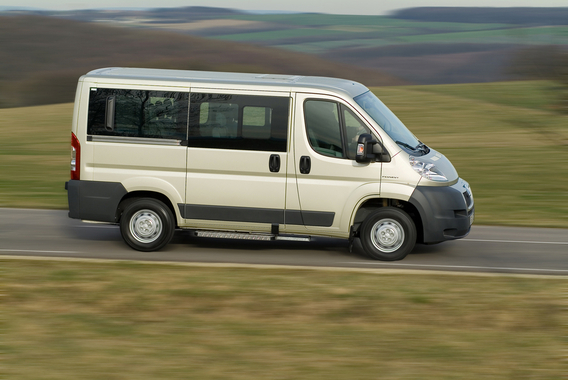 Peugeot Boxer Combi 2.2 HDi FAP L2H2