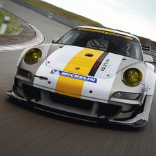 Porsche unveils 2011 version of its 911 GT3 RSR