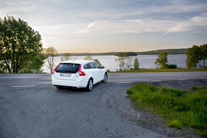 The vehicle consumes 1.8l/100km and produces 48g/km of CO2