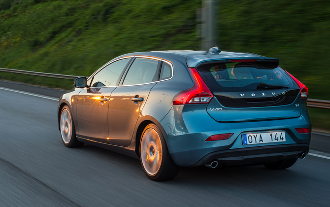 Volvo V40 D4 Momentum Geartronic