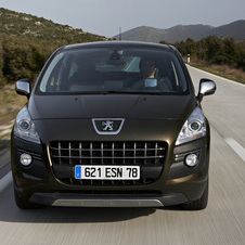 Peugeot 3008 Acess 1.6 HDi CVM6