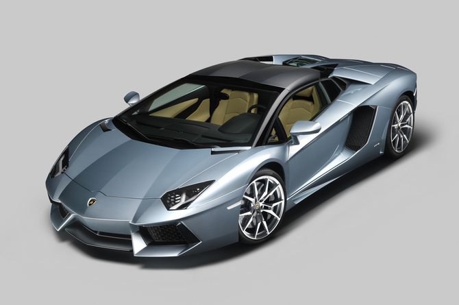 Lamborghini Aventador LP 700-4 Roadster