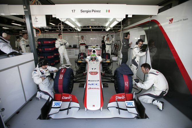 Sauber drivers disqualified Sauber drivers disqualified