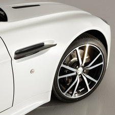 Aston Martin launches the V8 Vantage N420