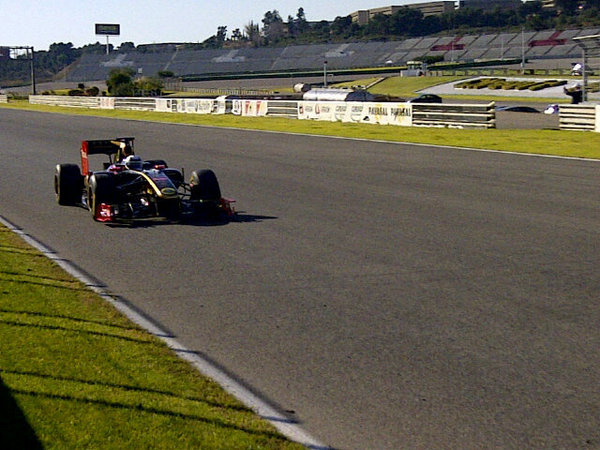 Raikkonen Takes to the Track for the First Time for Lotus