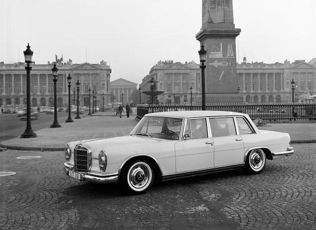 Mercedes-Benz 600