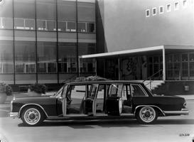 Mercedes-Benz 600 Pullman