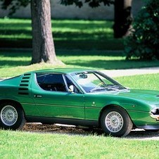 Alfa Romeo Montreal