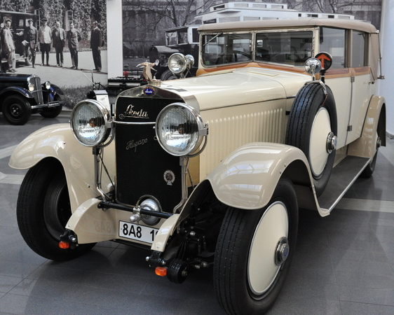 Skoda celebrates 85th anniversary of the Hispano Suiza Skoda celebrates 85th anniversary of the Hispano Suiza