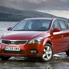 Kia cee'd 1.4 CVVT 109cv EX ISG (09)