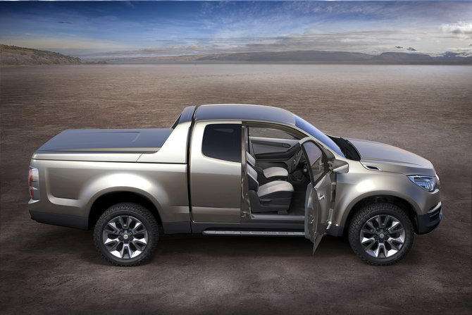 Chevrolet presents Colorado Show Truck in Bangkok Chevrolet presents Colorado Show Truck in Bangkok