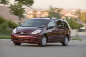 Toyota Sienna LE FWD with 7 Passenger Seating