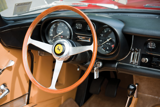 Ferrari 275 GTS/4 Spider NART