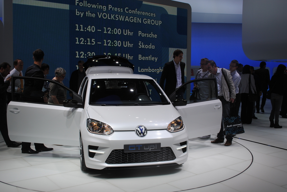 VW unveils an extended UP! family in Frankfurt