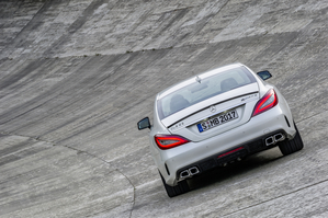 The CLS 350 CGI was replaced by a more powerful version, the CLS 400