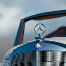 Mercedes-Benz 300 b Cabriolet D