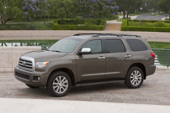 Toyota Sequoia Platinum 4X4 FFV