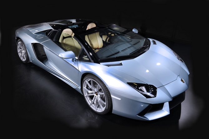 Lamborghini Aventador LP 700-4 Roadster