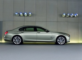 BMW 750Li xDrive (F02)