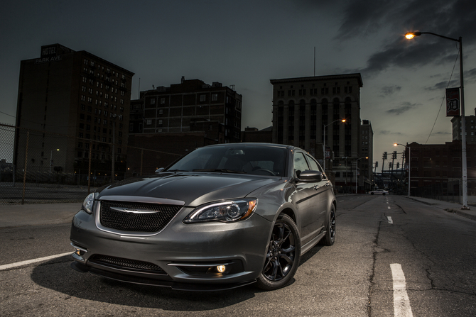 The Carhartt Chrysler 200 gets black details