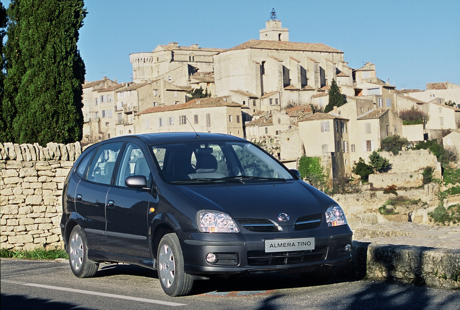 Nissan Almera Tino 1.8i