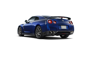 Nissan unveils the revised GT-R