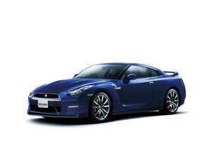 Nissan unveils the revised GT-R