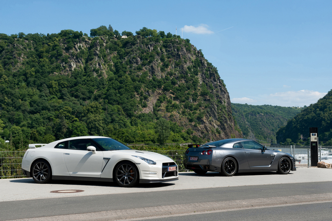 Nissan unveils the revised GT-R Nissan unveils the revised GT-R