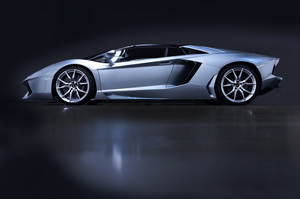 Aventador Gets Droptop Version with Two-Peice Carbon Top