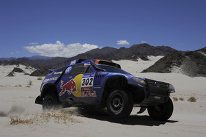 De Villiers wins as Sainz looses ground to Al-Attiyah