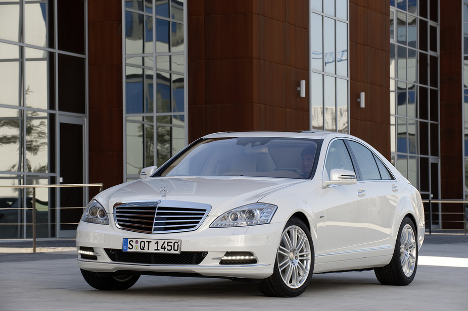 Mercedes-Benz S 400 Hybrid Auto (FL)