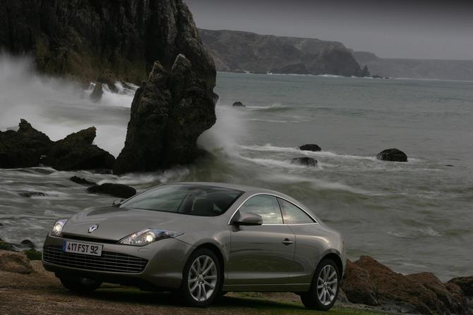 Renault Laguna Coupé 2.0 dCi 180