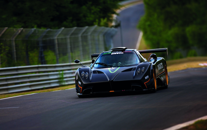 Abgebildet ist der originale Zonda R. Es gibt noch keine Bilder ders Evo.